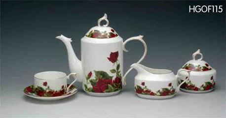 各种茶具等陶瓷制品